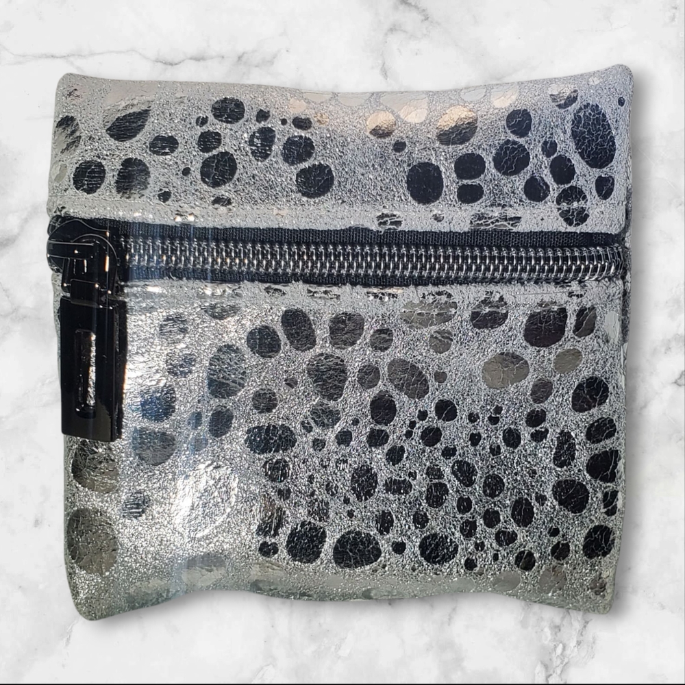 Silver Leopard Print Key & Card Holder